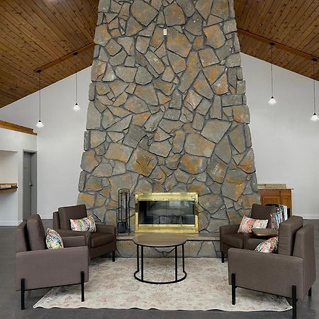 Comfort Inn & Suites Syracuse-Carrier Circle Източна Сиракуза Екстериор снимка