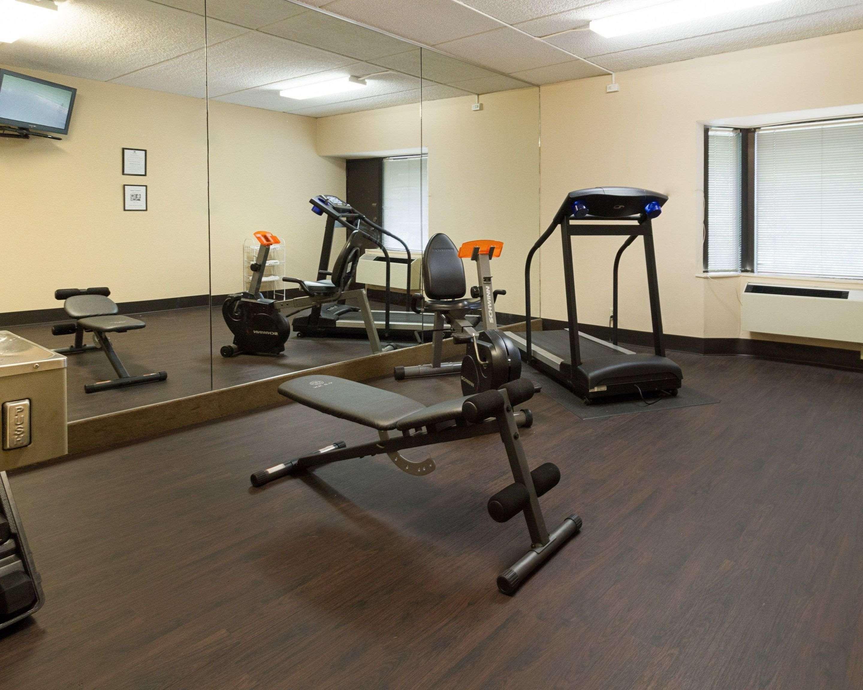 Comfort Inn & Suites Syracuse-Carrier Circle Източна Сиракуза Екстериор снимка
