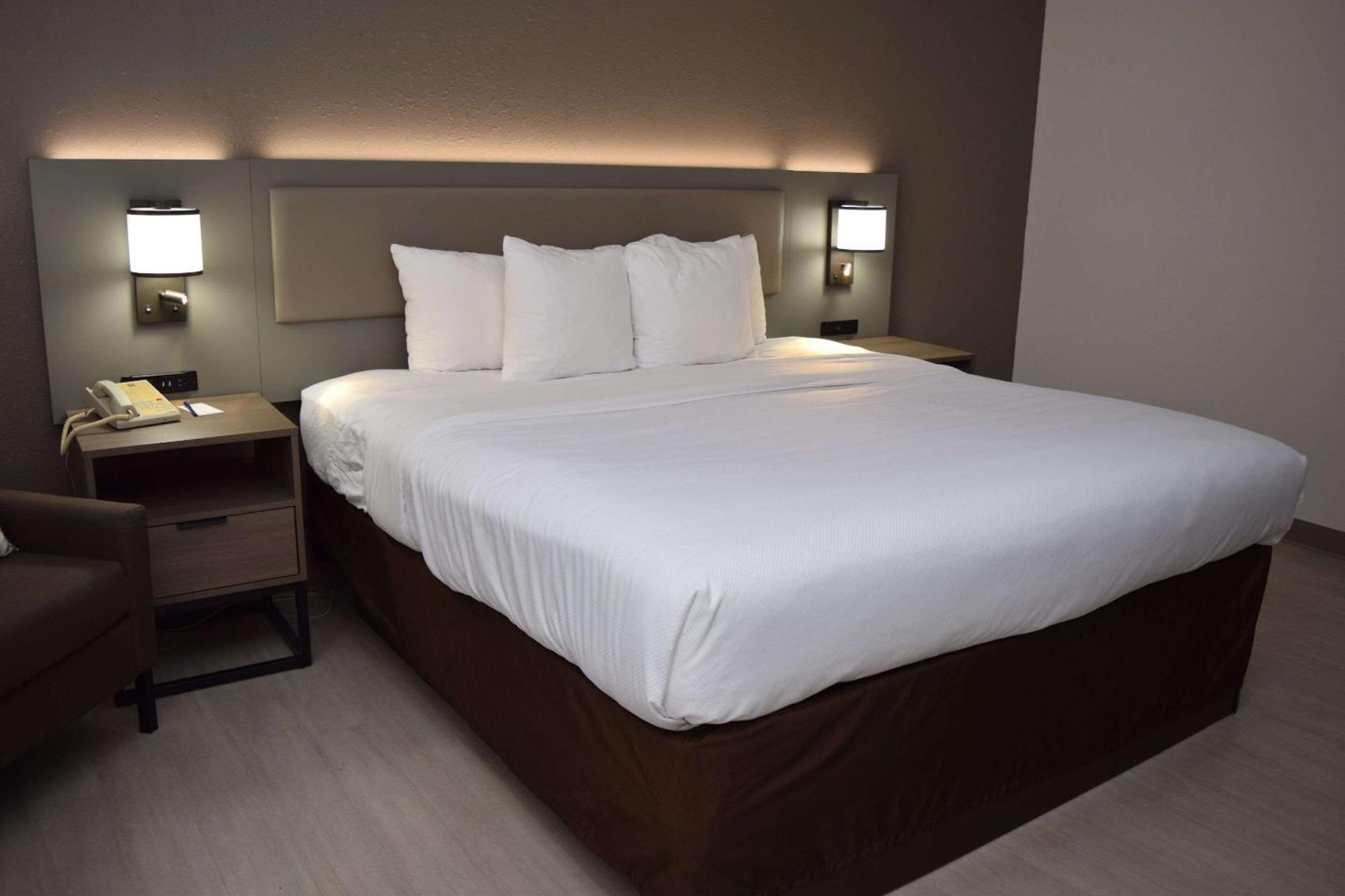 Comfort Inn & Suites Syracuse-Carrier Circle Източна Сиракуза Екстериор снимка