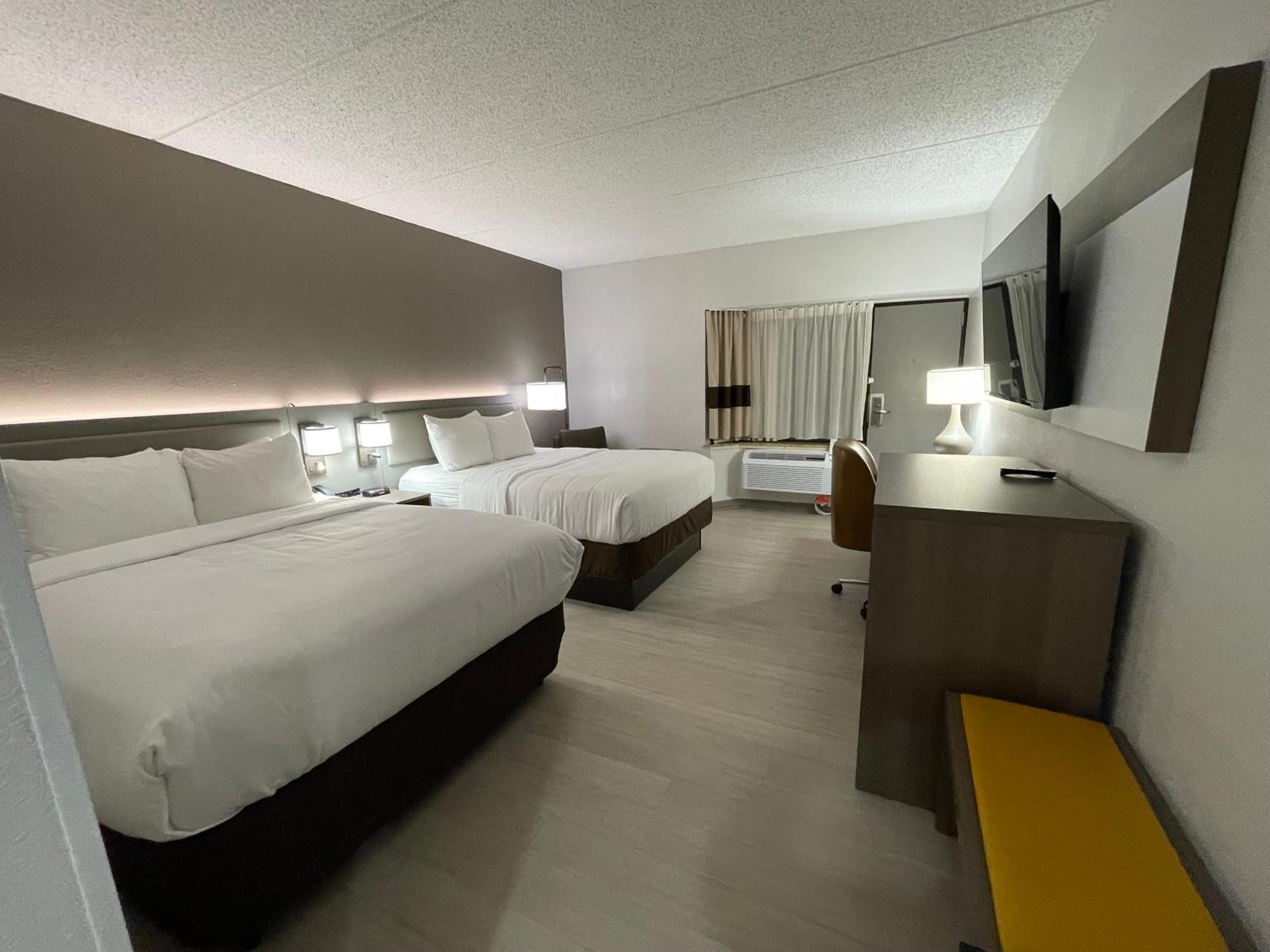 Comfort Inn & Suites Syracuse-Carrier Circle Източна Сиракуза Екстериор снимка