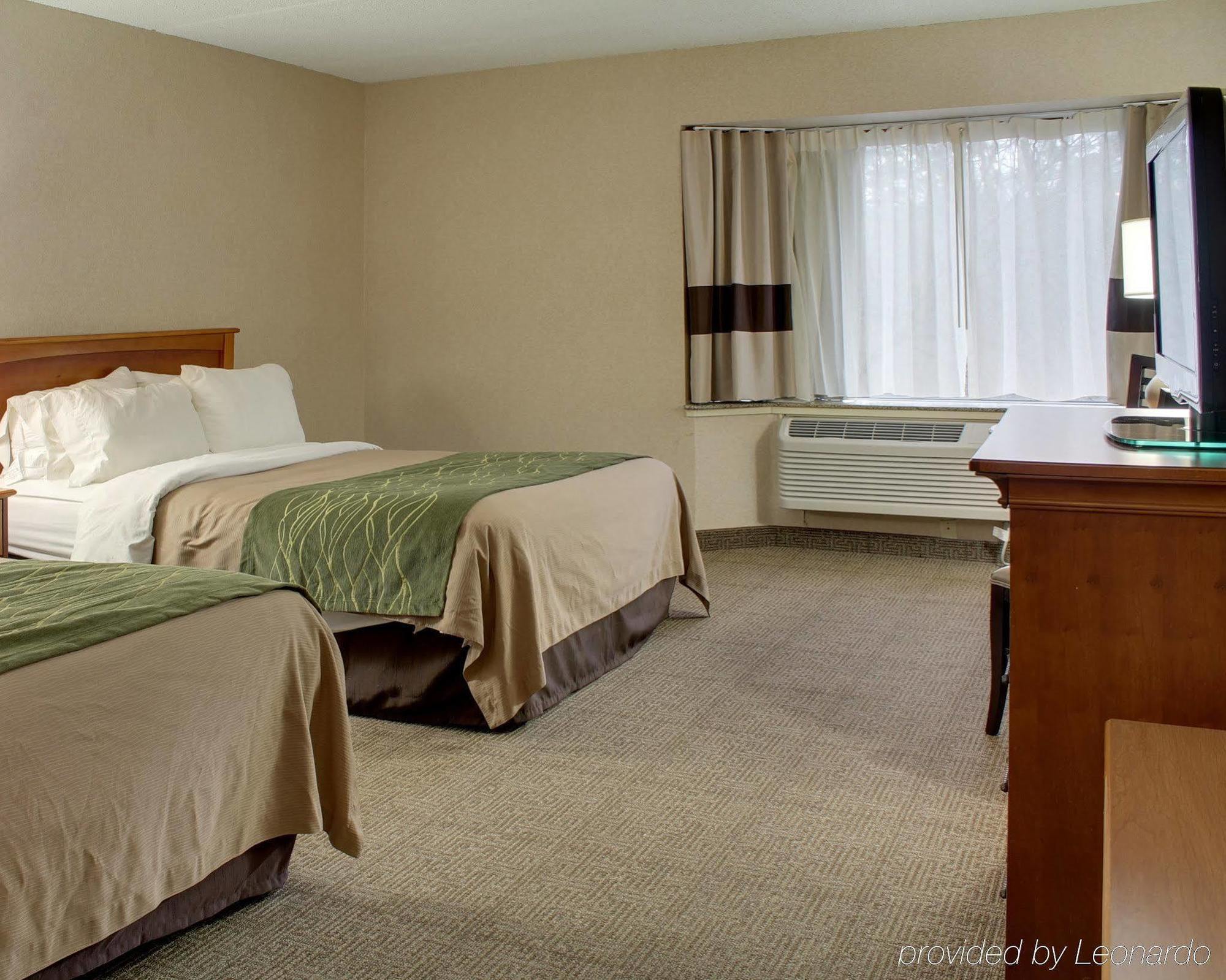 Comfort Inn & Suites Syracuse-Carrier Circle Източна Сиракуза Екстериор снимка